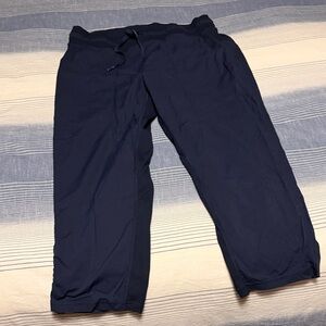 Lululemon Cropped Dance Studio Classic Navy
